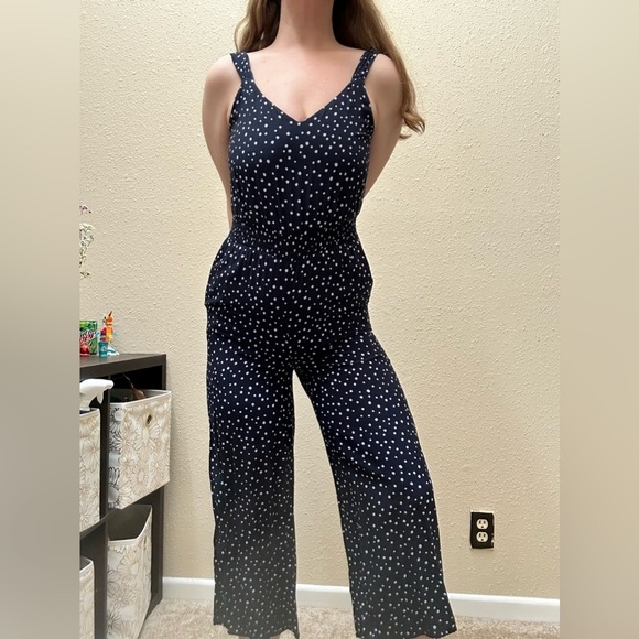 LOFT Pants - LOFT Size small Navy Blue Polka-dot Ankle Crop Wide Leg Jumpsuit with Pockets